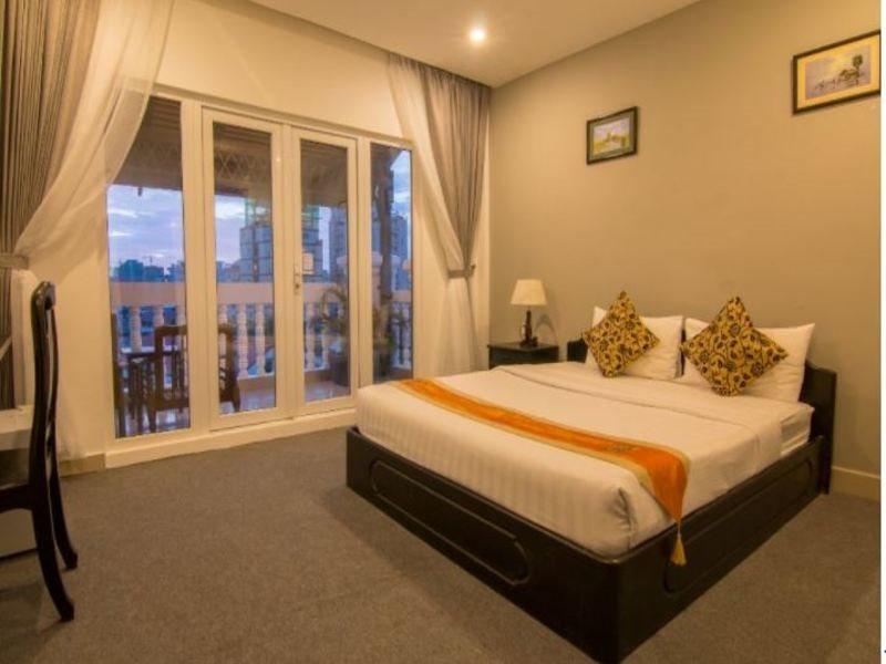 Diamond Palace Hotel Phnom Penh Exterior photo