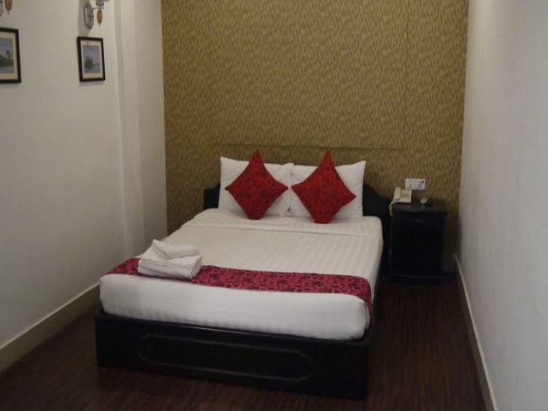 Diamond Palace Hotel Phnom Penh Exterior photo
