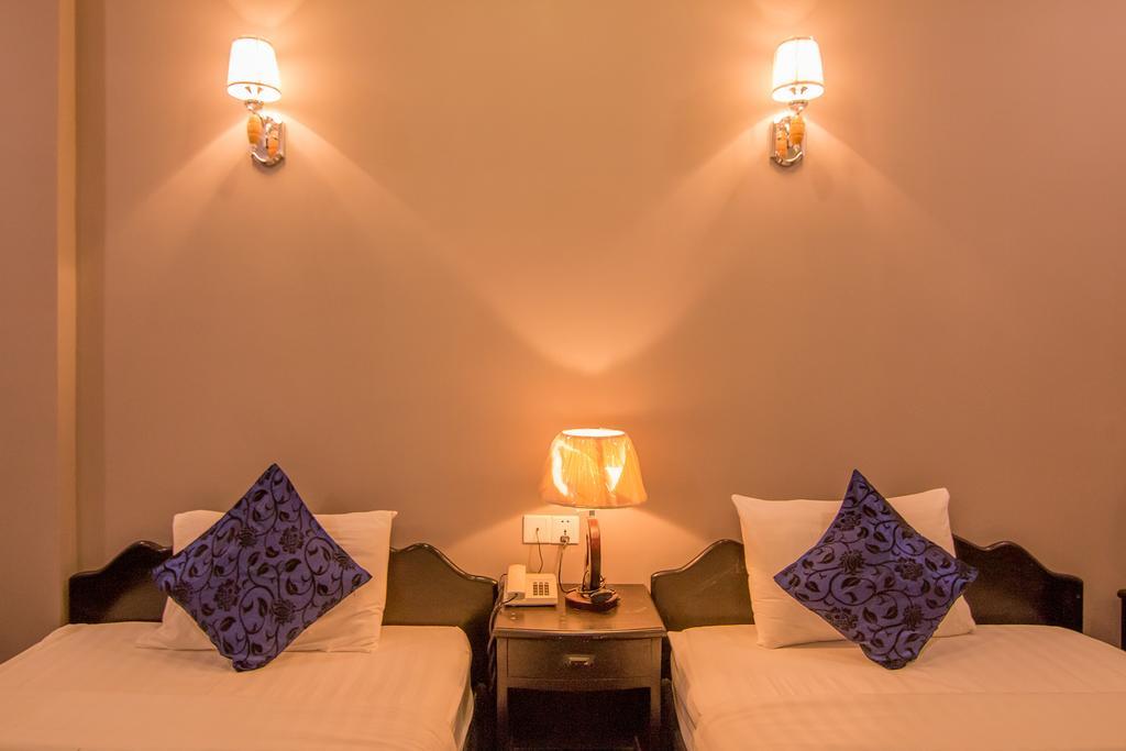 Diamond Palace Hotel Phnom Penh Exterior photo
