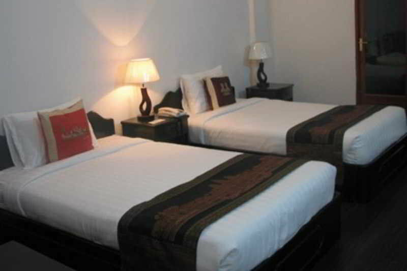 Diamond Palace Hotel Phnom Penh Exterior photo